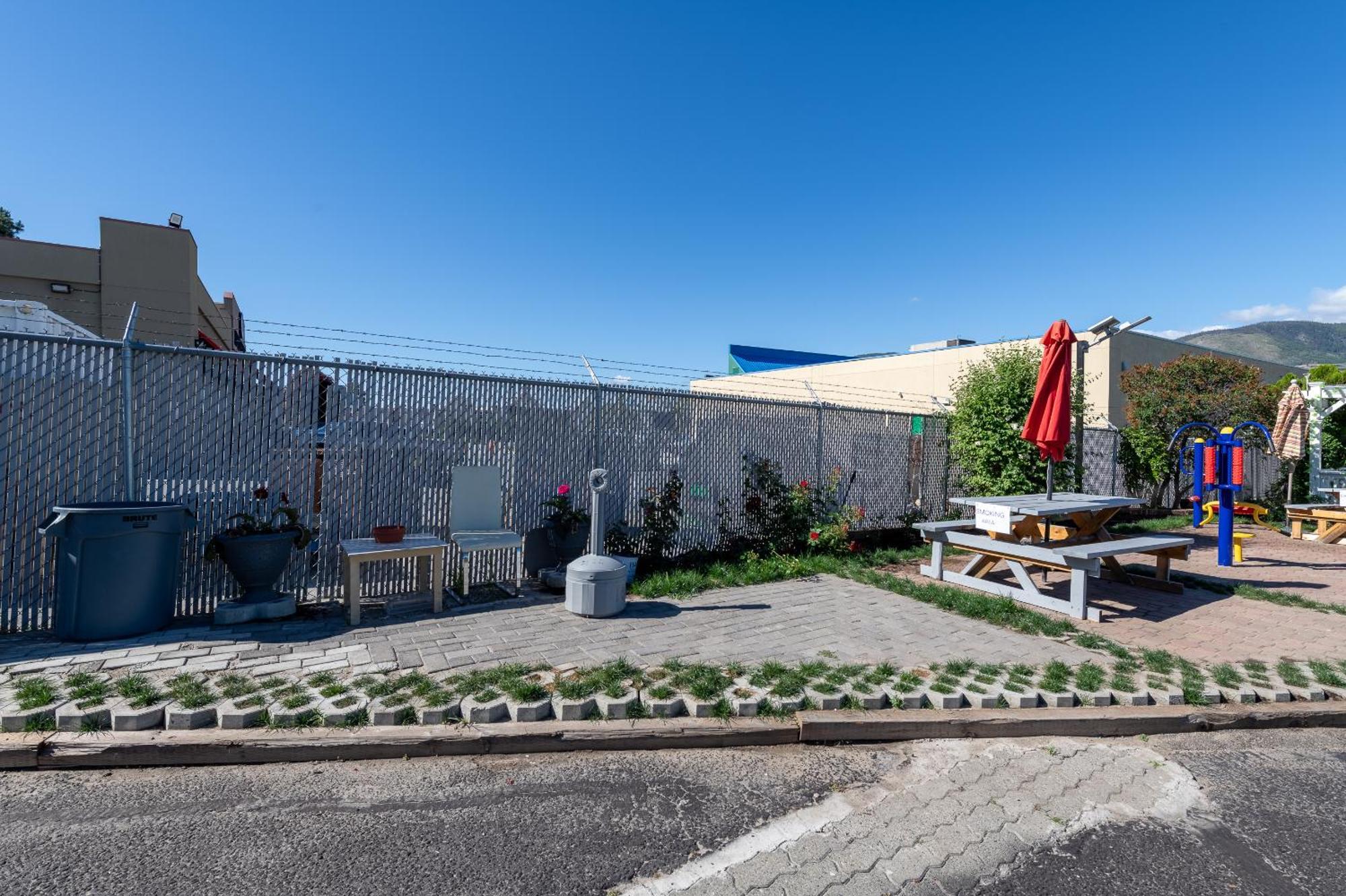 5000 Motel ペンティクトン エクステリア 写真
