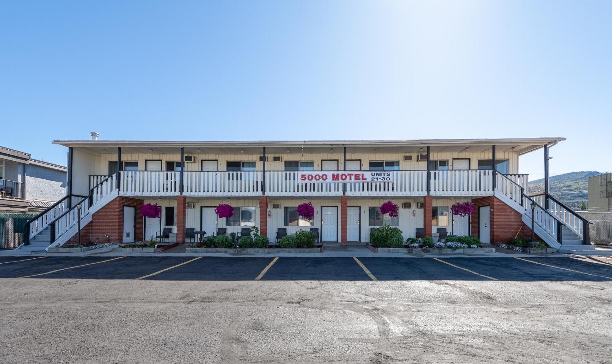 5000 Motel ペンティクトン エクステリア 写真